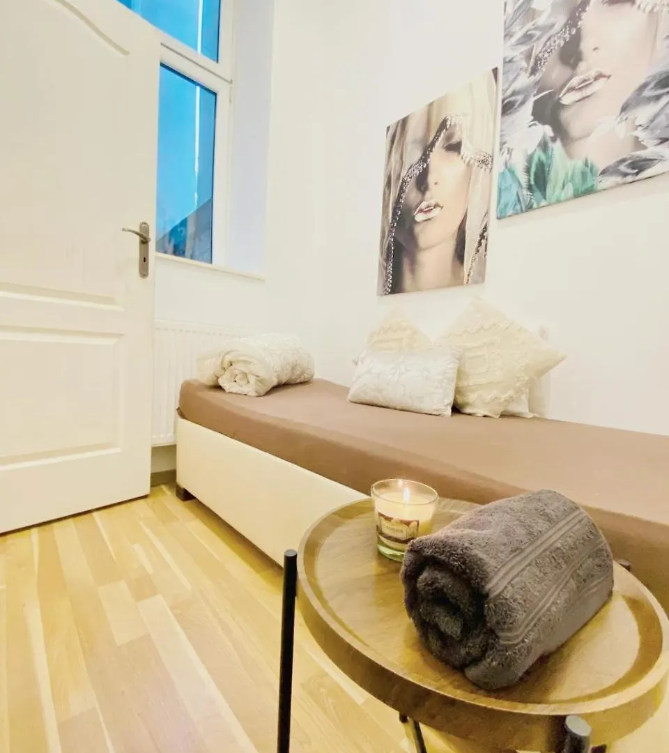 Family Studio- 7 Minutes To Schoenbrunn Palace Vienna