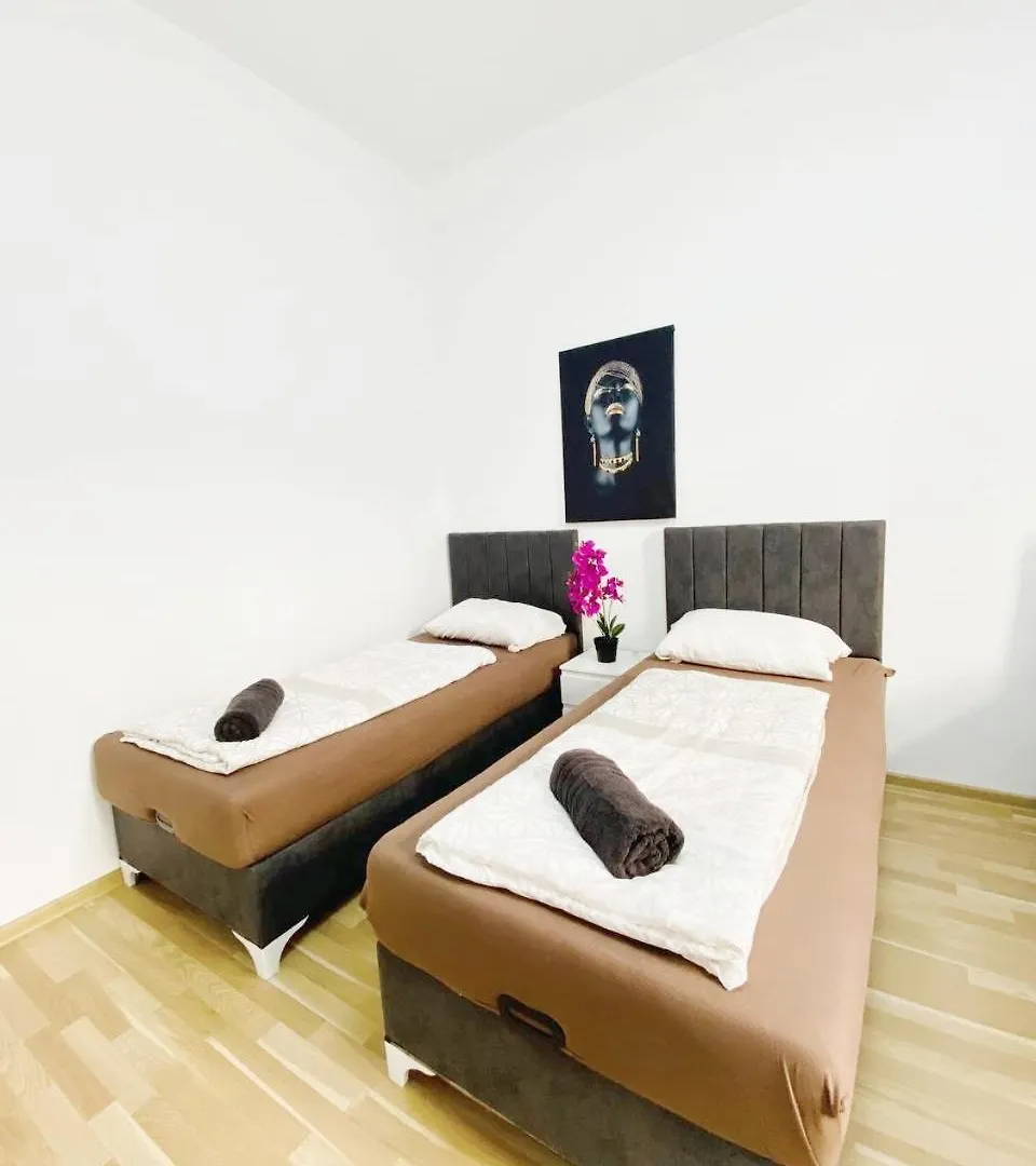 Family Studio- 7 Minutes To Schoenbrunn Palace Vienna 0*,